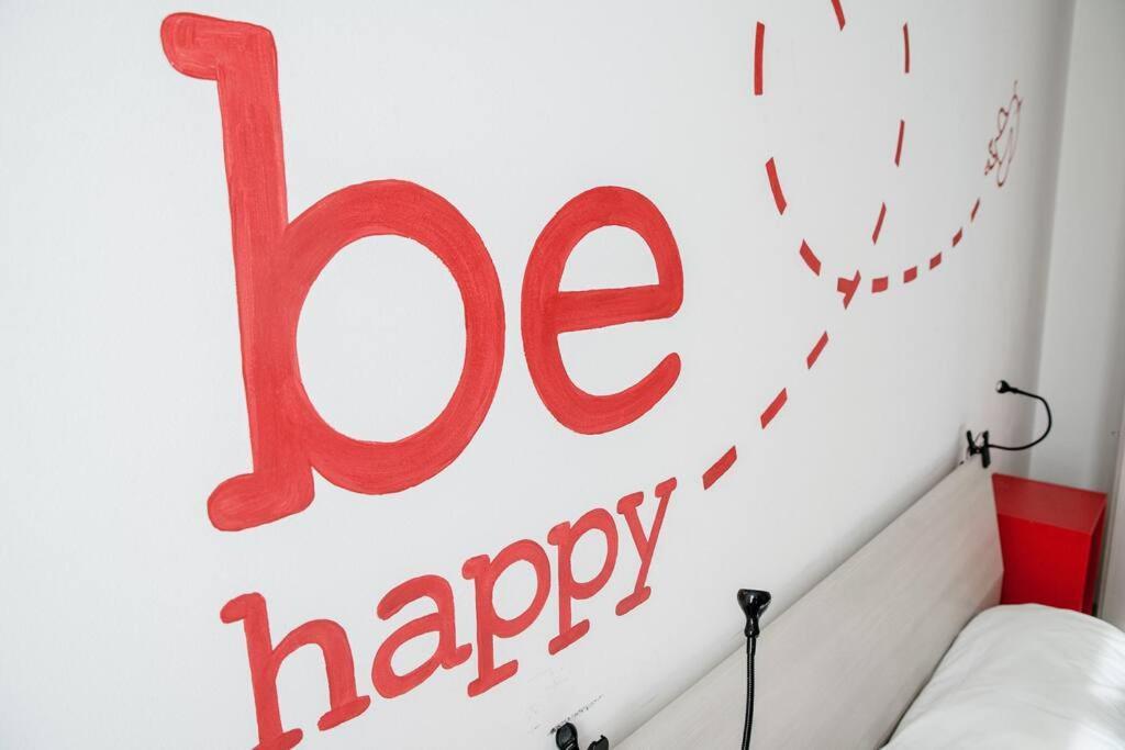 Be Happy - The House Of Travelers Apartment Como Exterior photo