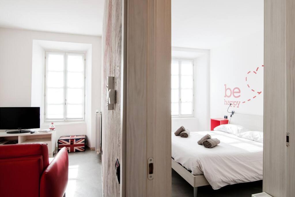 Be Happy - The House Of Travelers Apartment Como Exterior photo